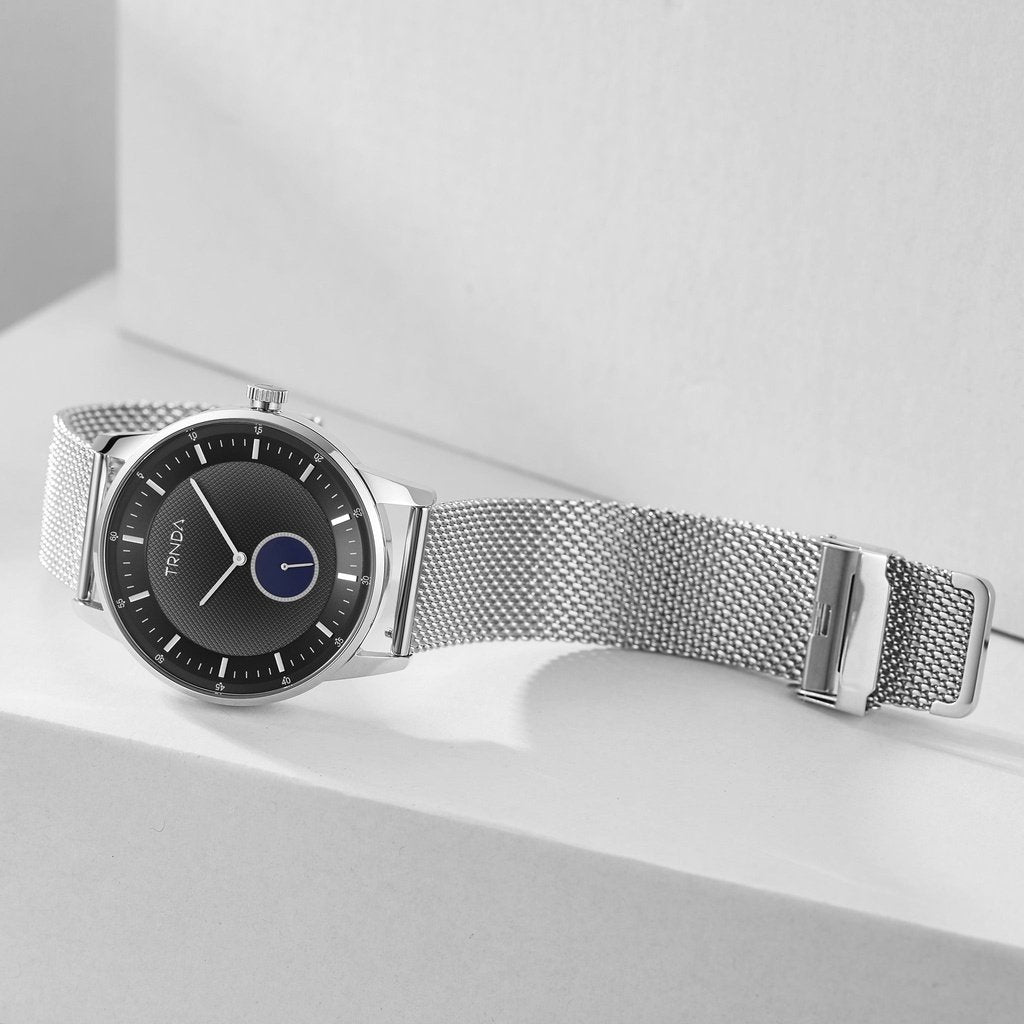 TRNDA STAINLESS STEEL MENS WATCH - TIMELESS GRADIENT GRAY DIAL & SILVER MESH BAND