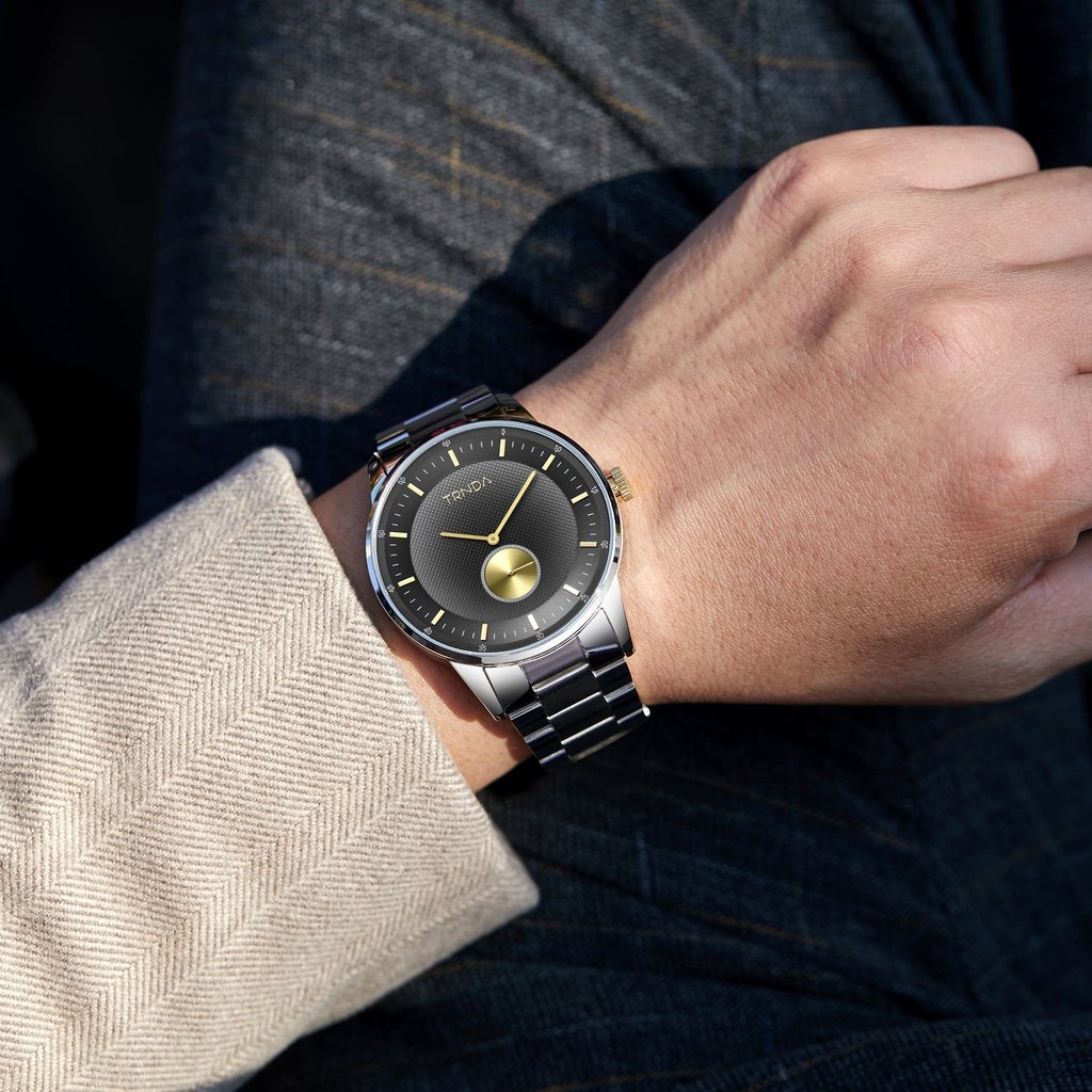 TRNDA STAINLESS STEEL 43MM MEN'S WATCH - TIMELESS GRADIENT LIGHT GRAY DIAL FASHION STATEMENT