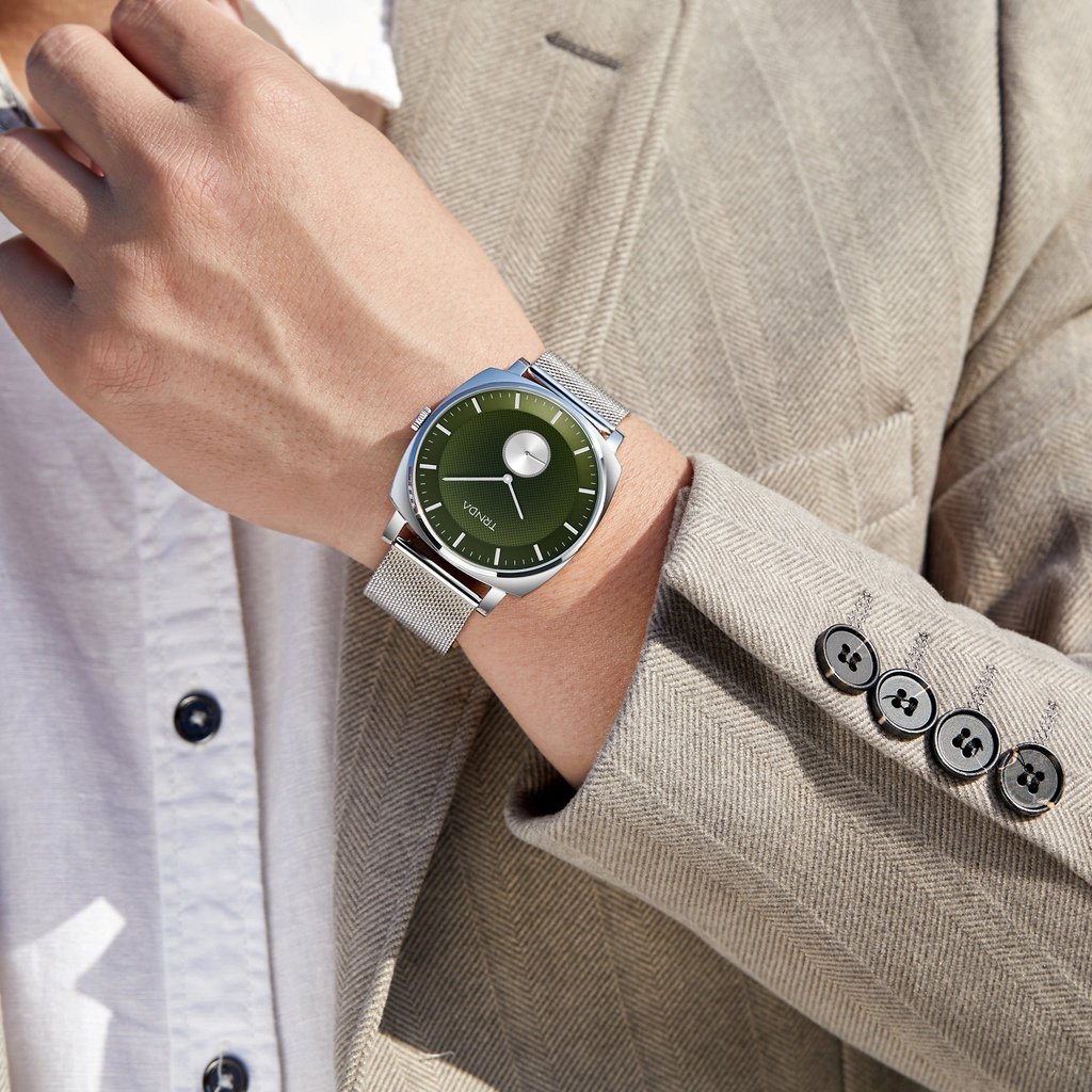 TRNDA STAINLESS STEEL SQUARE MEN'S WATCH - SEAWEED GREEN DIAL & SILVER MESH BAND