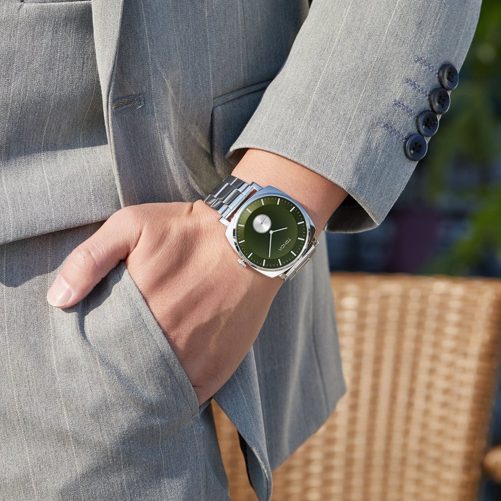 TRNDA SQUARE STAINLESS STEEL TIMEPIECE - SEAWEED GREEN DIAL MEN'S WATCH