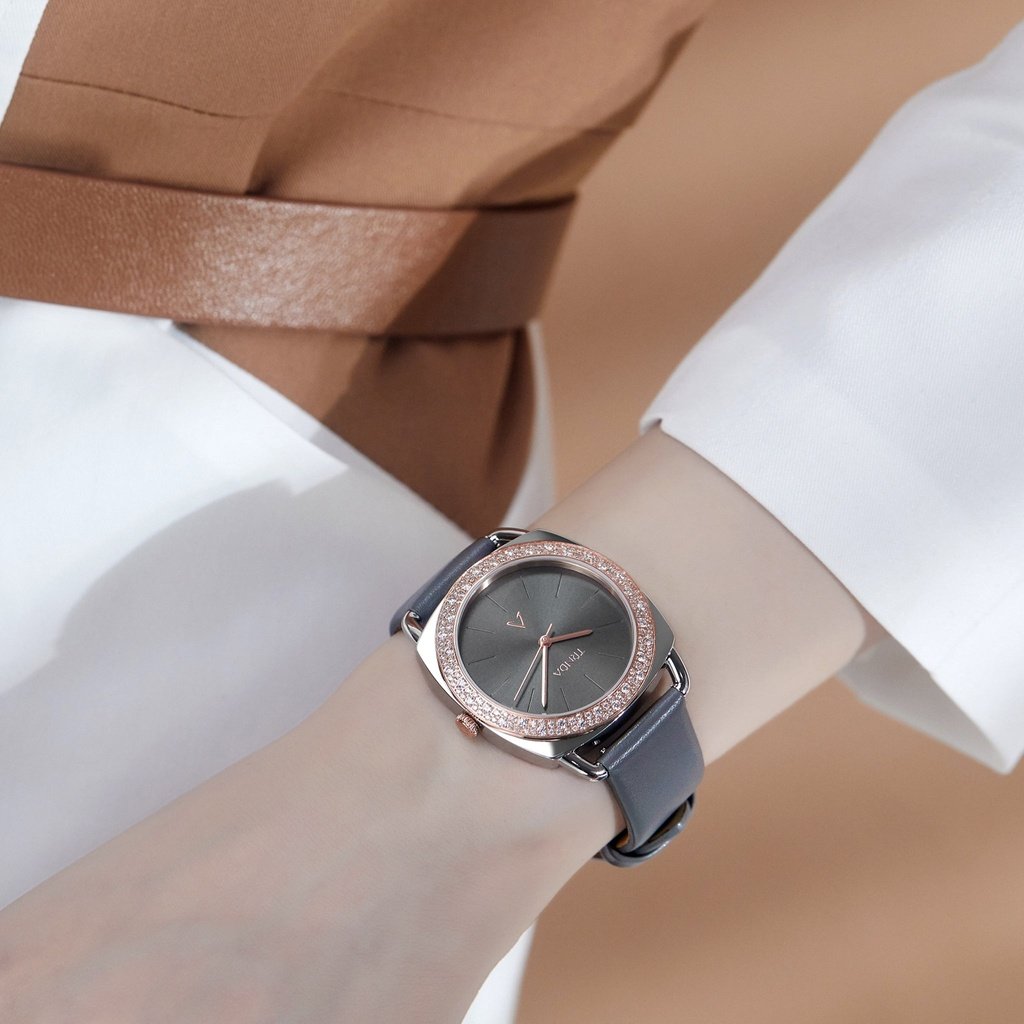 TRNDA Women's Watch with Silver Stainless Steel Case and Gray Leather Band