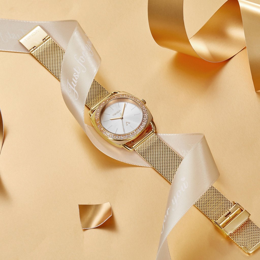 TRNDA Women's Watch with Gold Stainless Steel Case and Gold Stainless Steel Band