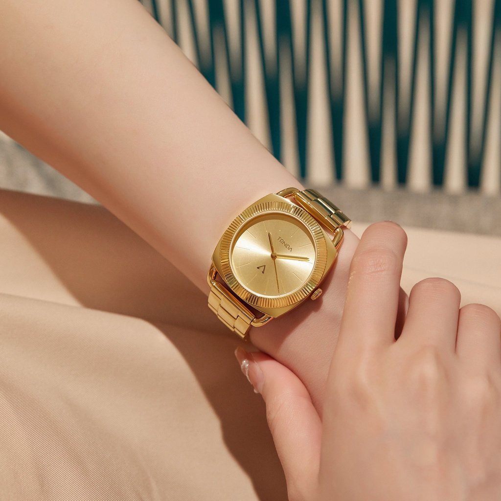 TRNDA Women's Watch with Gold Stainless Steel Case and Gold Stainless Steel Band