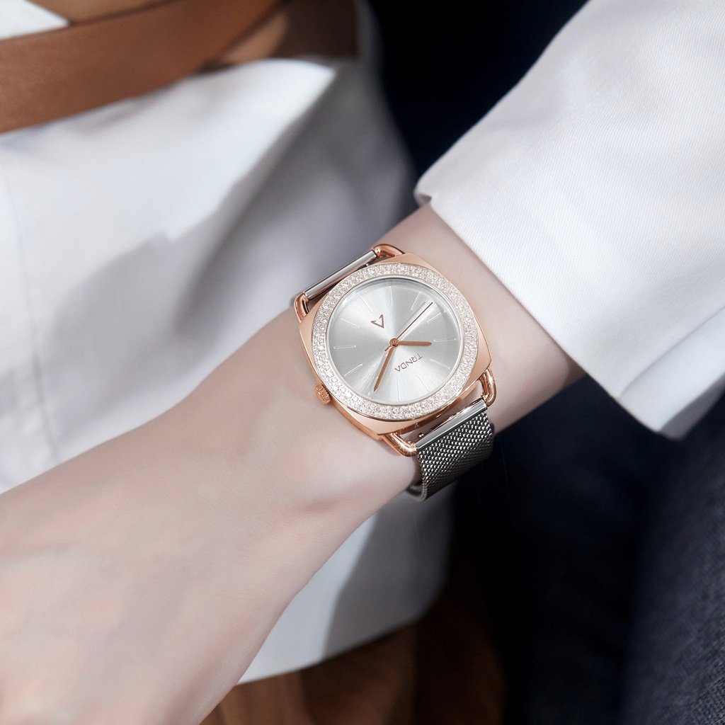 TRNDA Women's Watch with Rose Gold Stainless Steel Case and Silver Stainless Steel Band