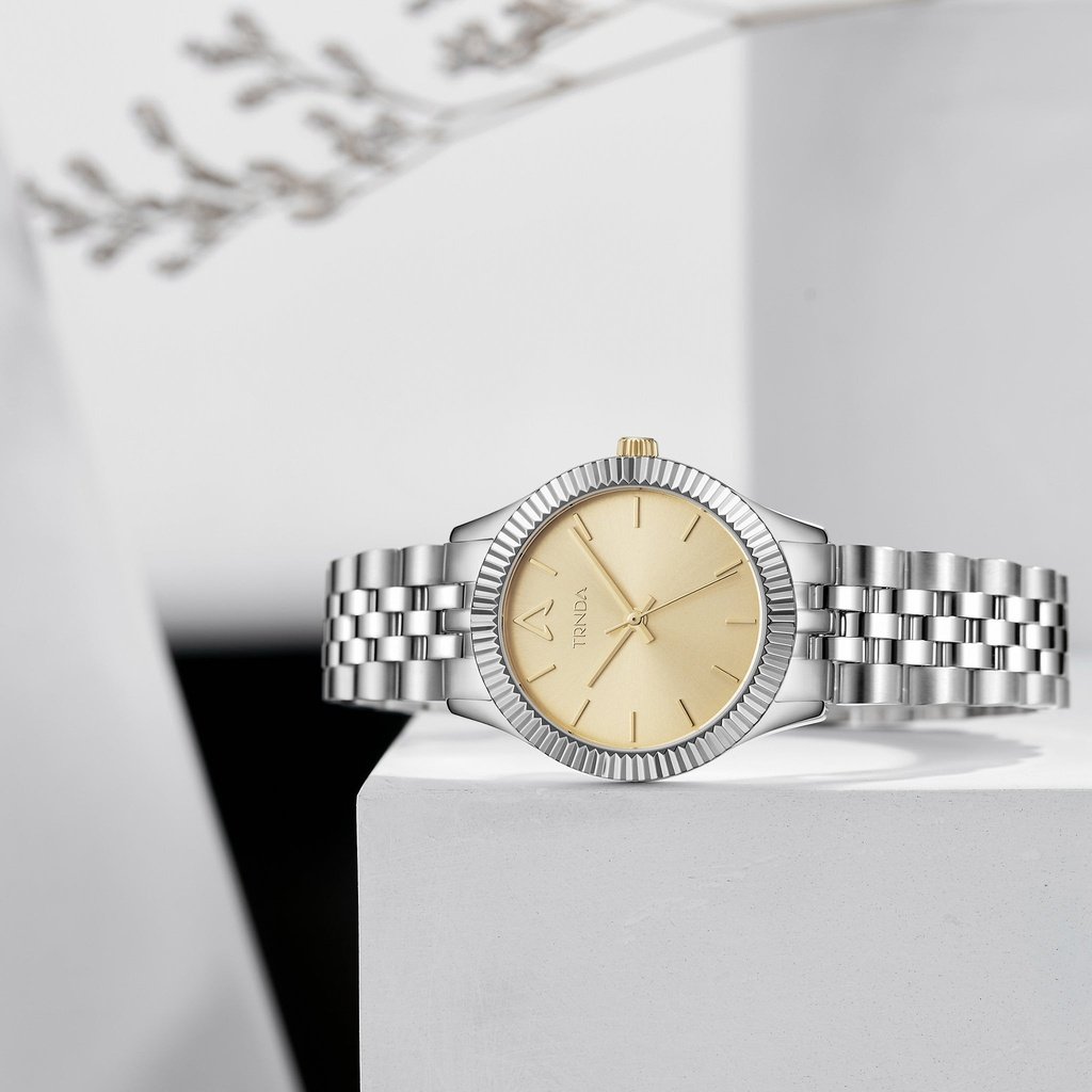 TRNDA Women's Watch with Silver Stainless Steel Case and Silver Stainless Steel Band