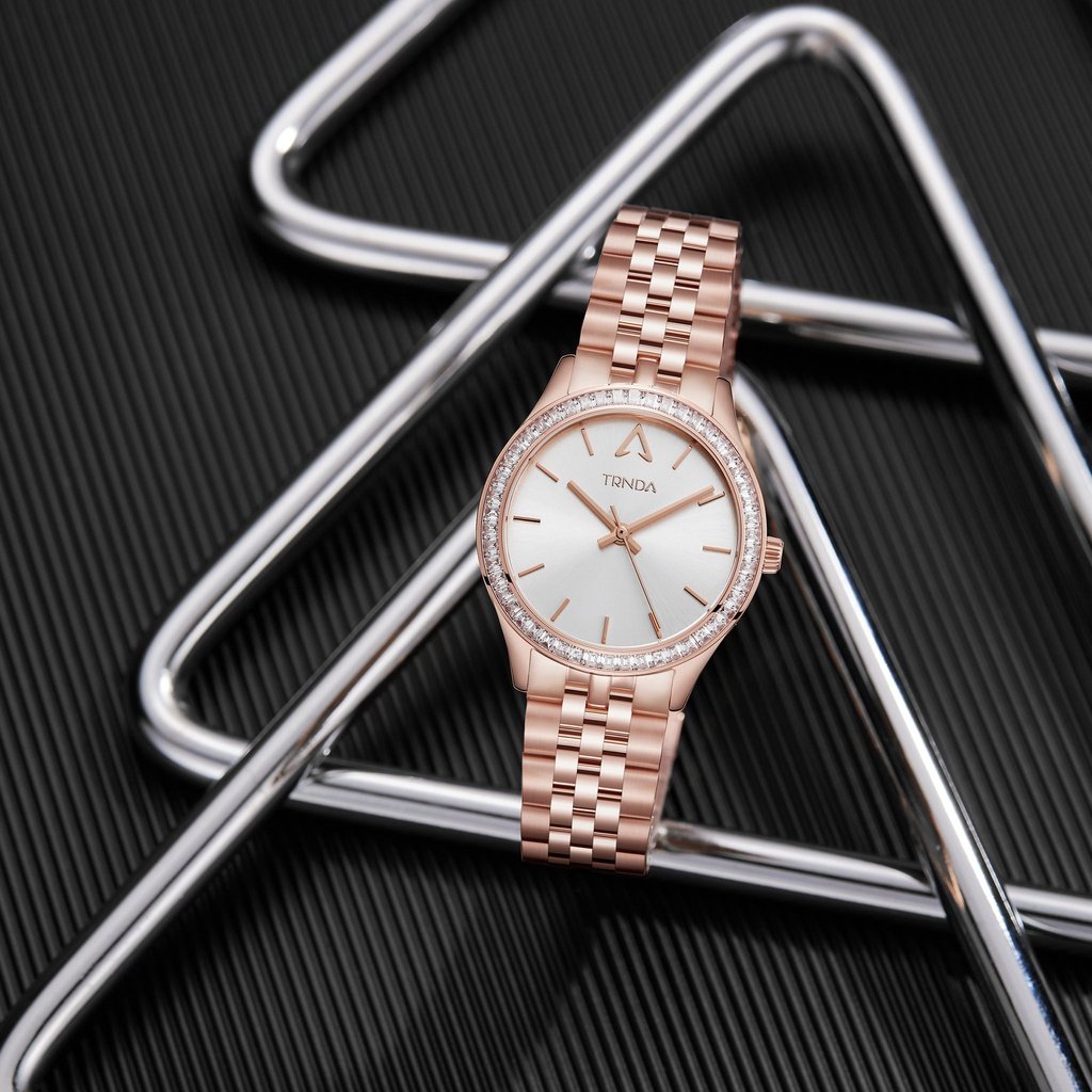 TRNDA Women's Watch with Rose Gold Stainless Steel Case and Rose Gold Stainless Steel Band