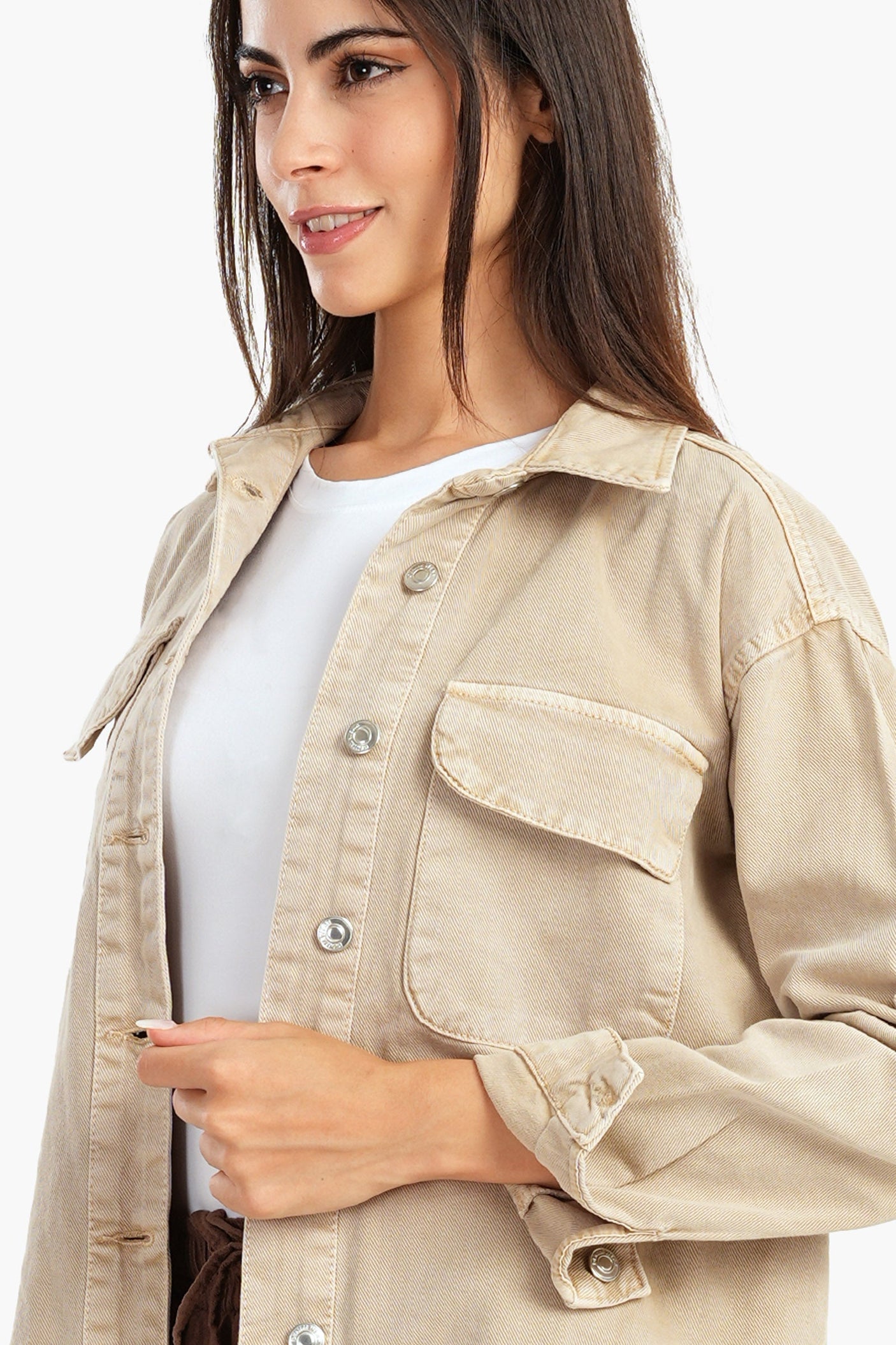 كارينا - قميص جينز بجيوب على الصدر للنساء