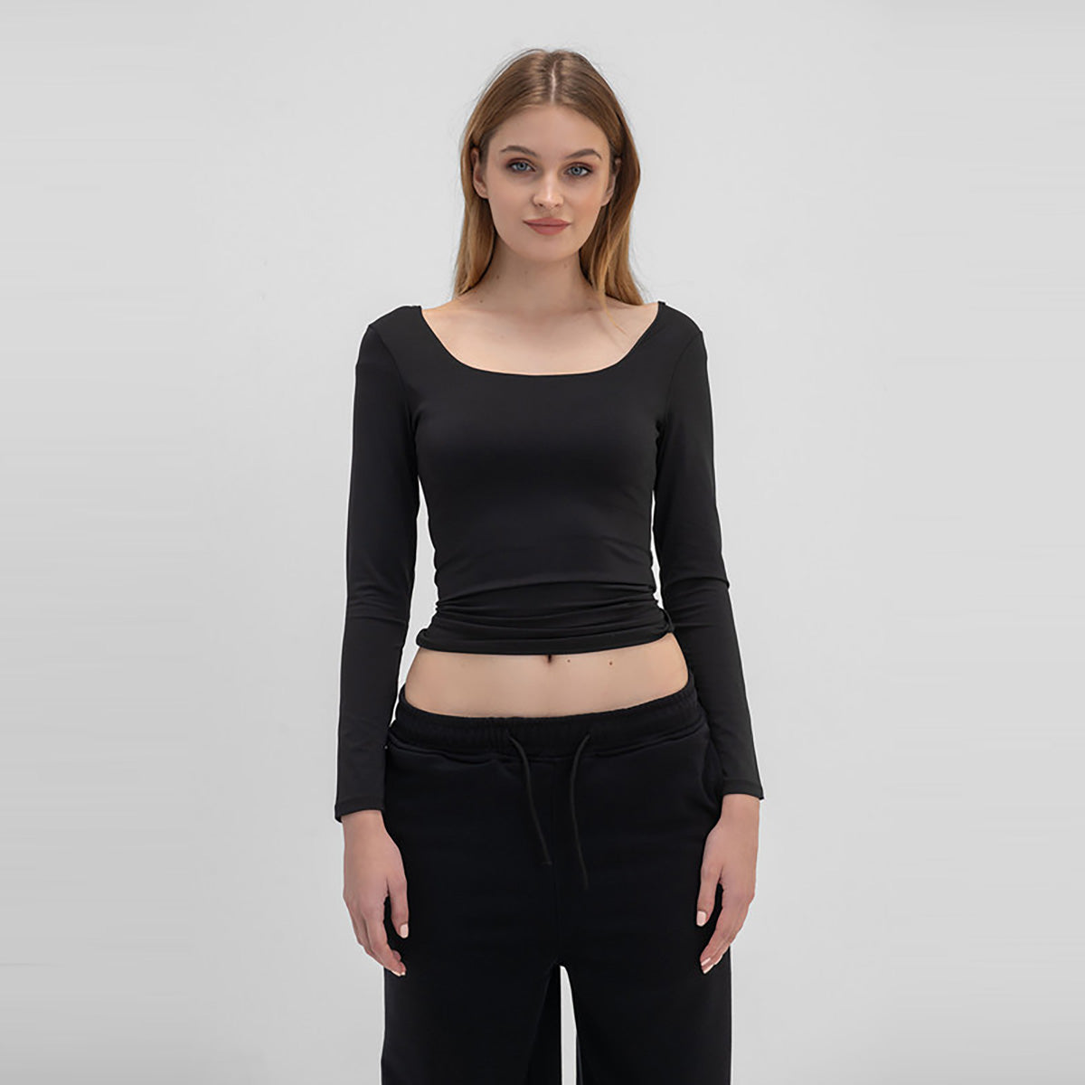 فيرمو - بلوزة طويلة بأكمام مع ياقة مستديرة للنساء