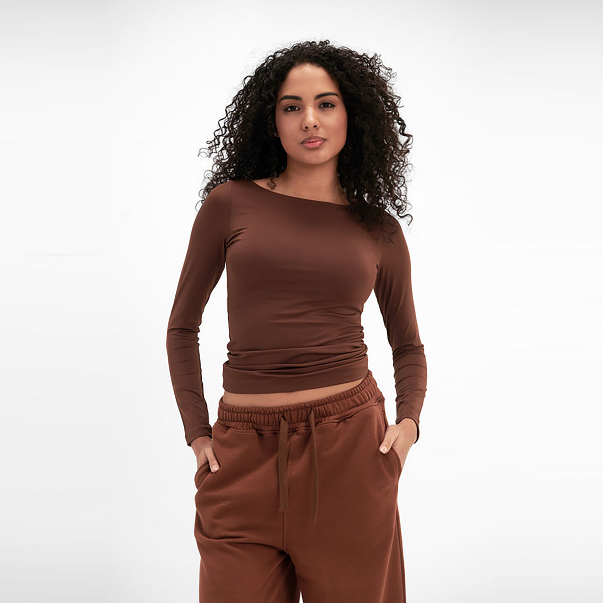 فيرمو - بلوزة بفتحة رقبة عريضة للنساء