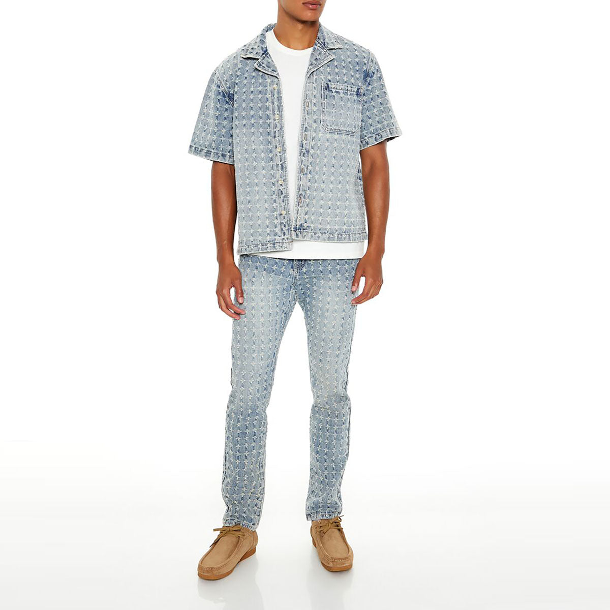 فور ايفر 21 - جينز بقصة ضيقة ومتوسط الارتفاعللرجال - بيعت من قبل اف اي جي