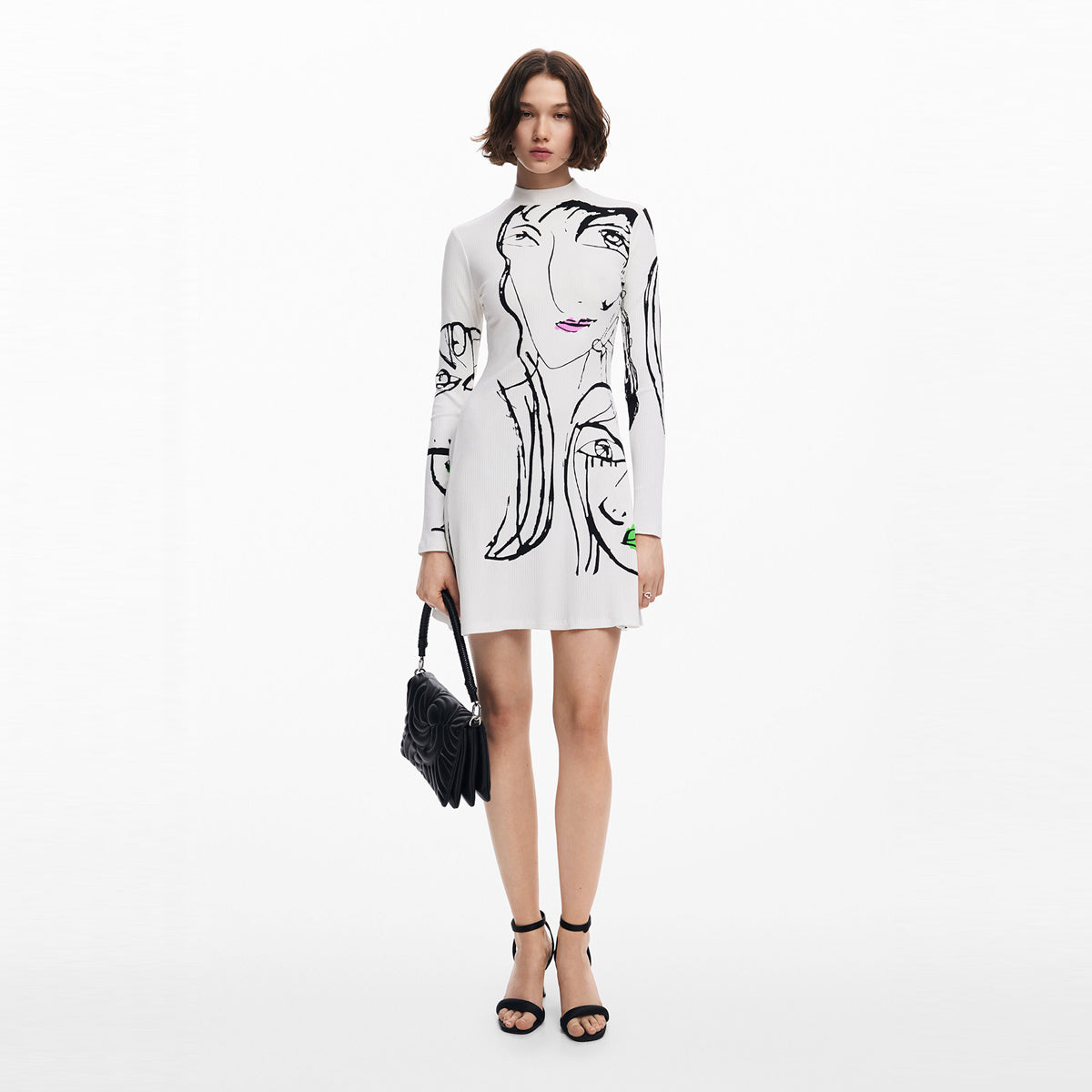 ديسيجوال - فستان بطبعة وجه للنساء - بيعت من قبل اف اي جي