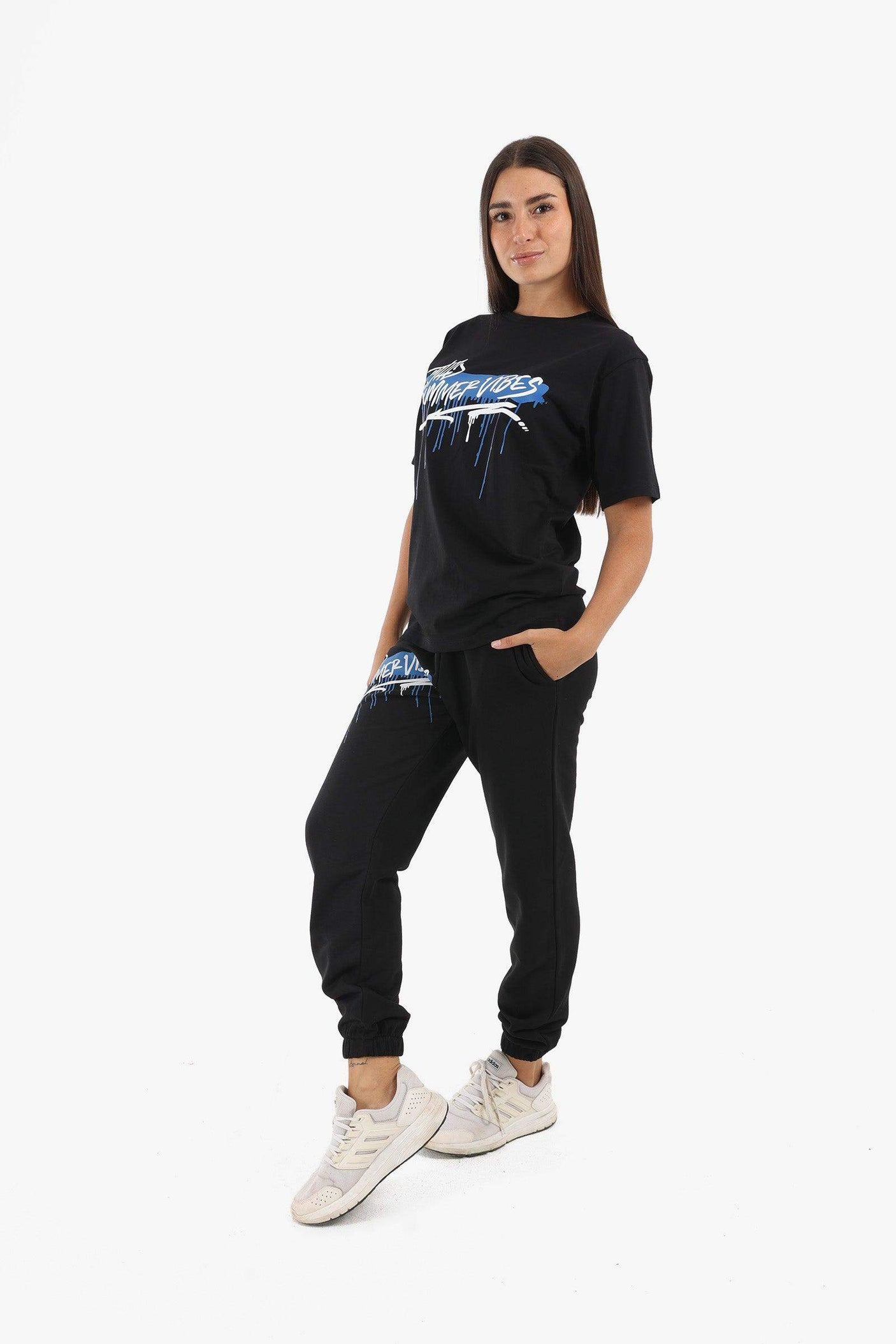 كارينا - بنطلون رياضي باللون الأسود المطبوع للنساء