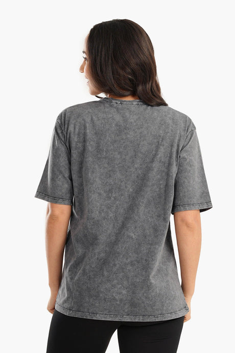 كارينا - تي شيرت بطبعة  كاليفورنيا للنساء