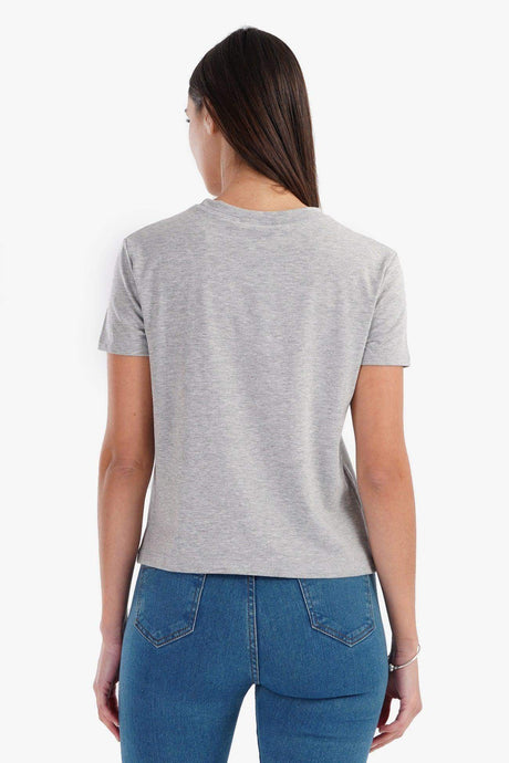 كارينا - تي شيرت  قطن بجيب على الصدر للنساء