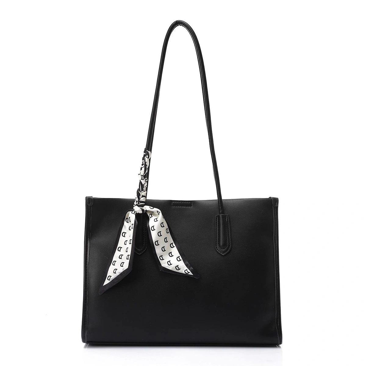 مستر جو - حقيبة كتف سوداء مع تفاصيل وشاح