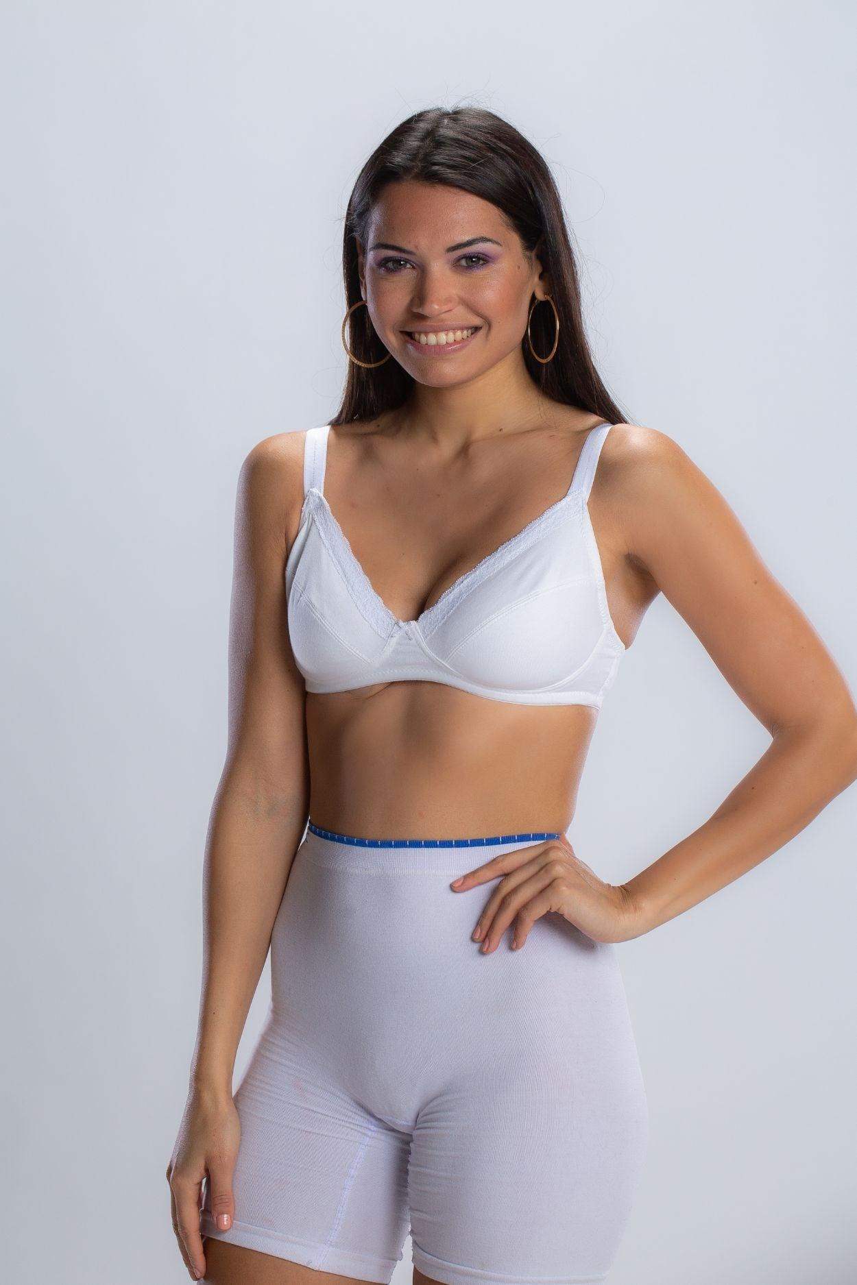 كارينا - برا غير مبطن