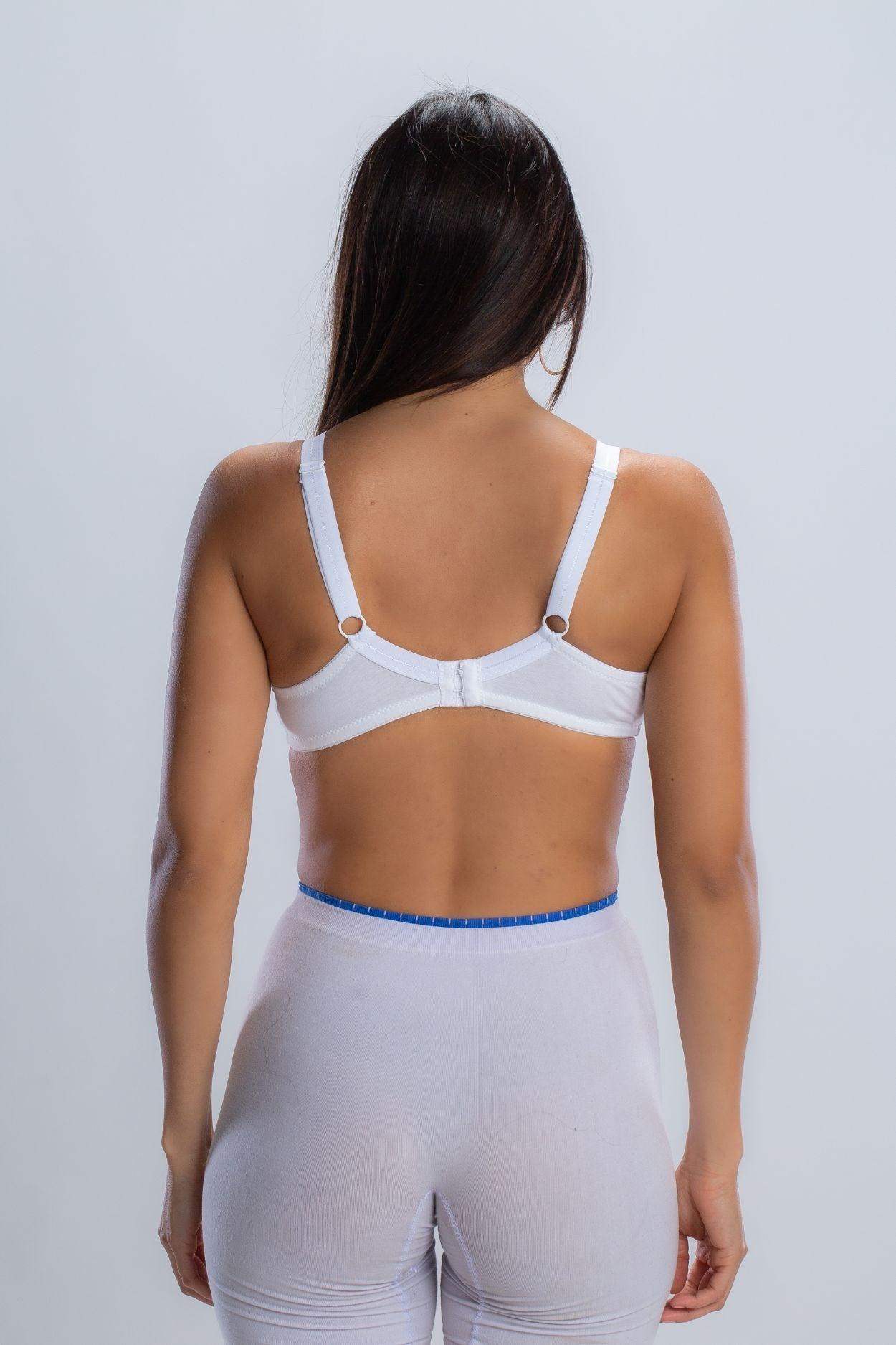 كارينا - برا غير مبطن