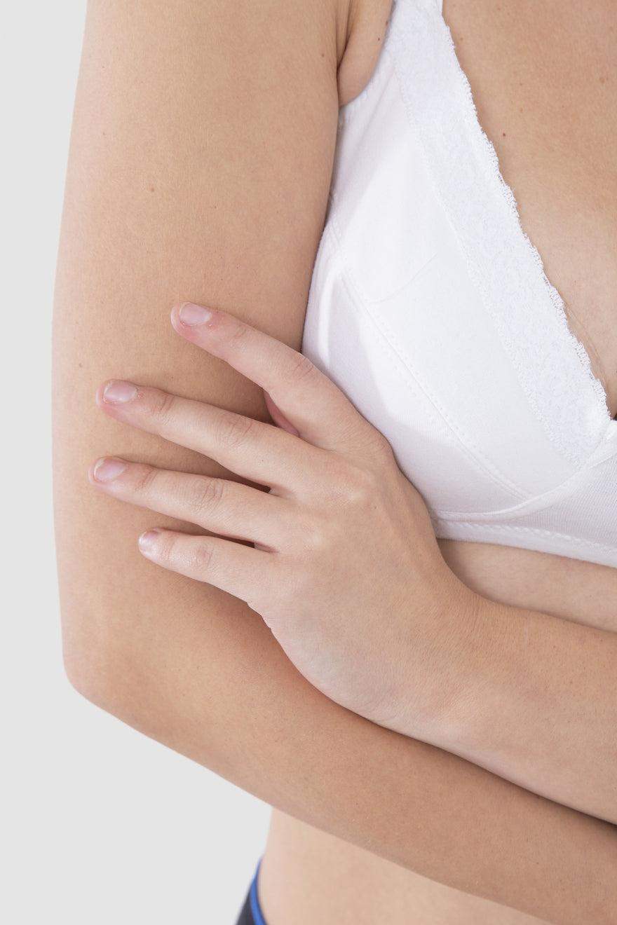 كارينا - برا غير مبطن