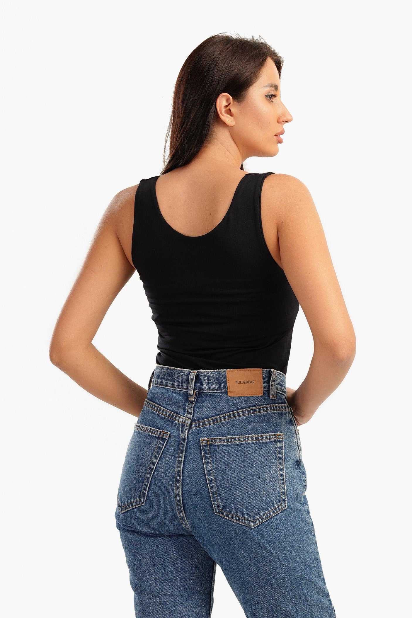 كارينا - توب حمّالات ضيق مبطن