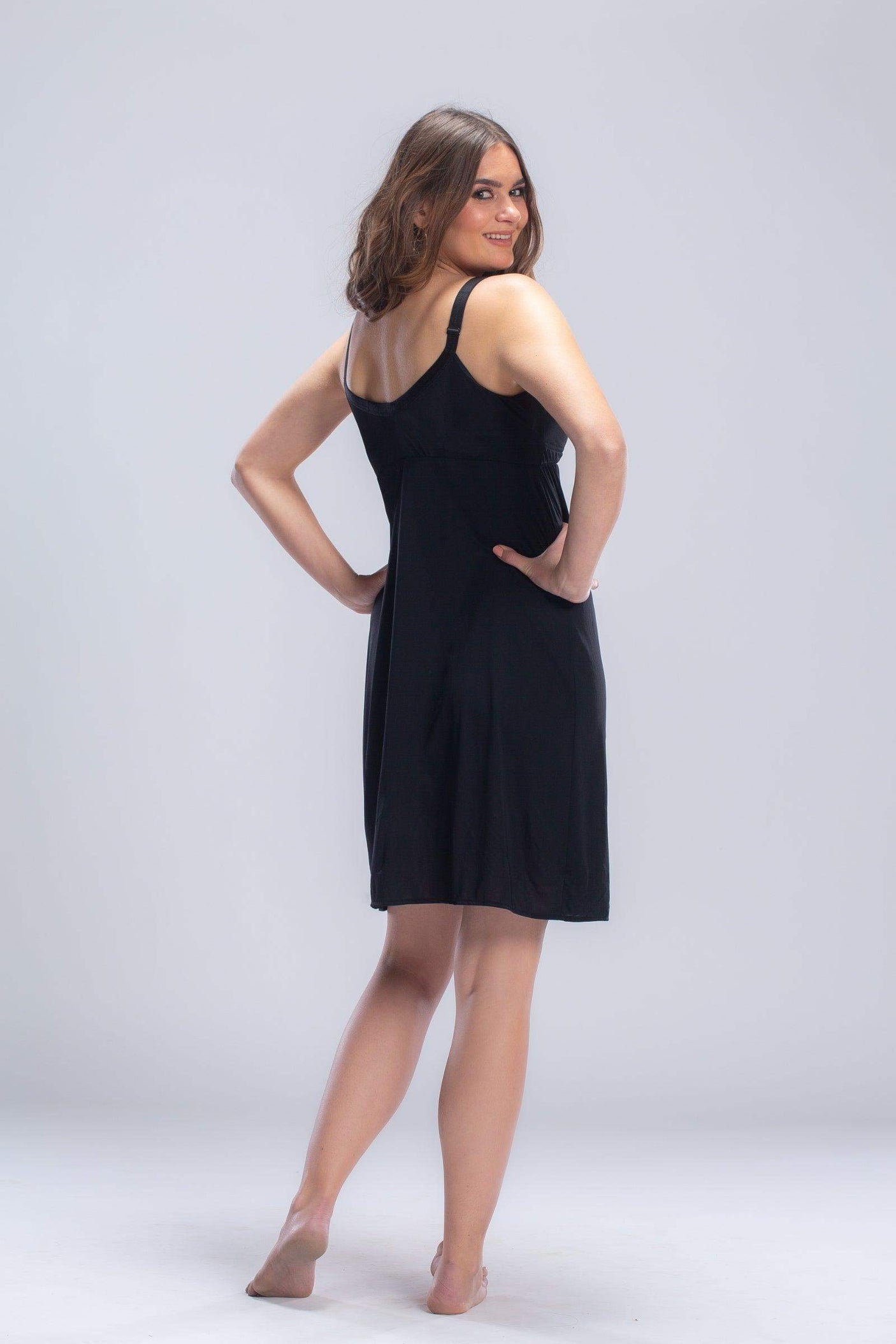 كارينا - فستان قصير تحت