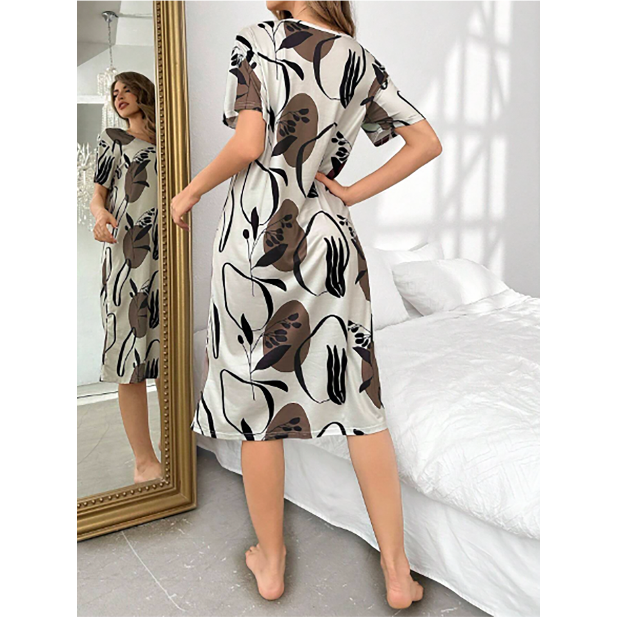 شي أن - قميص نوم كاجوال مطبوع بنقشة زهور بأكمام قصيرة