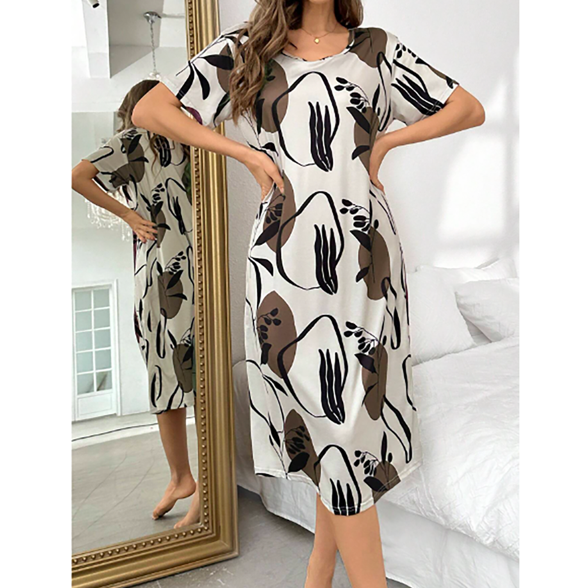 شي أن - قميص نوم كاجوال مطبوع بنقشة زهور بأكمام قصيرة