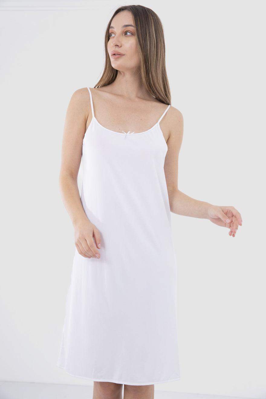 حمالات رفيعة تحت الفستان