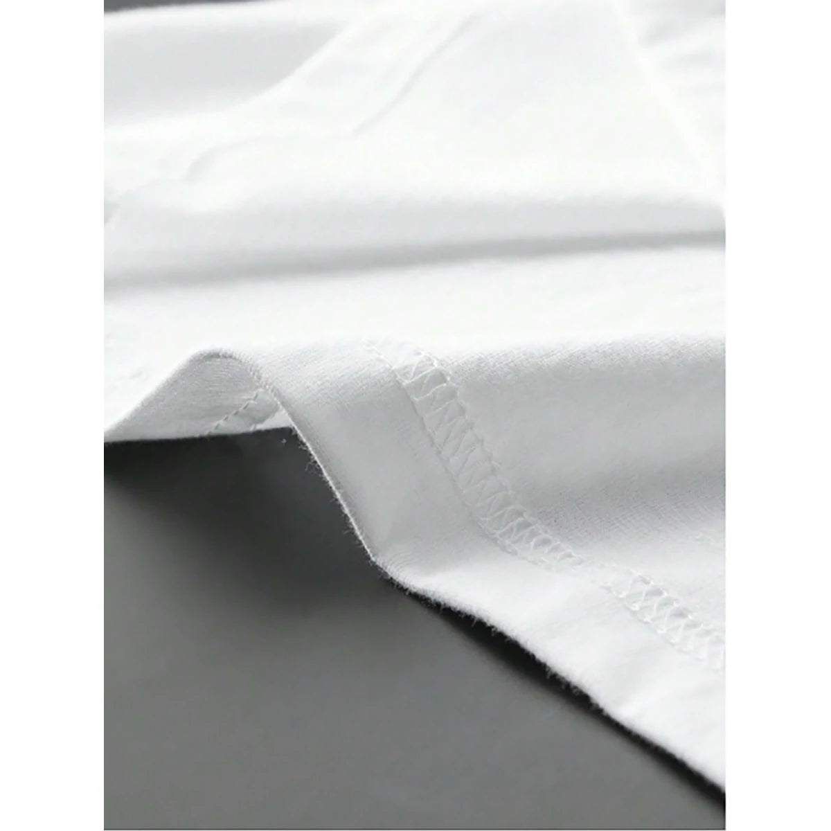 Shein - Graphic t-shirt with a statement and personality