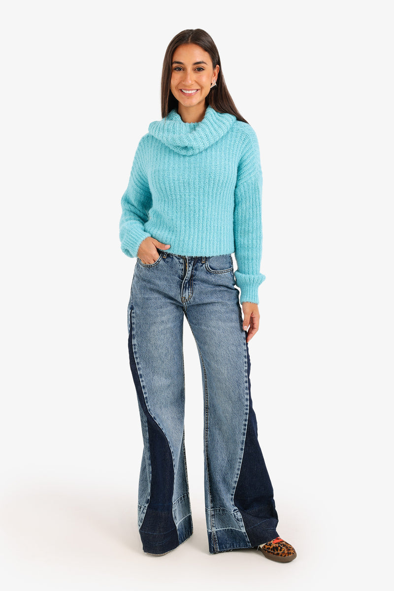 Carina - Jeans with Contrasting Panel