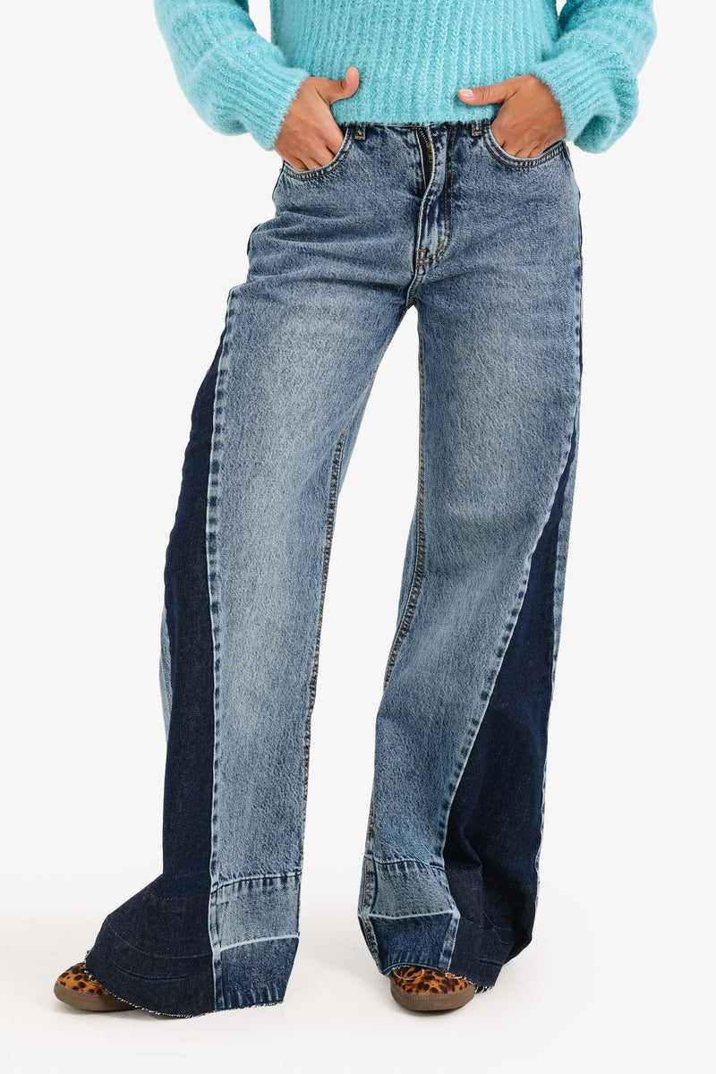 Carina - Jeans with Contrasting Panel