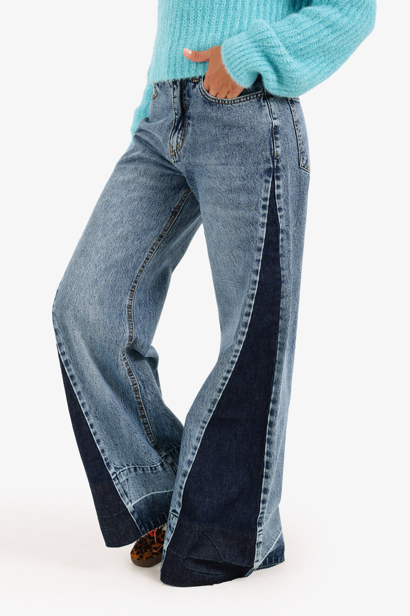 Carina - Jeans with Contrasting Panel