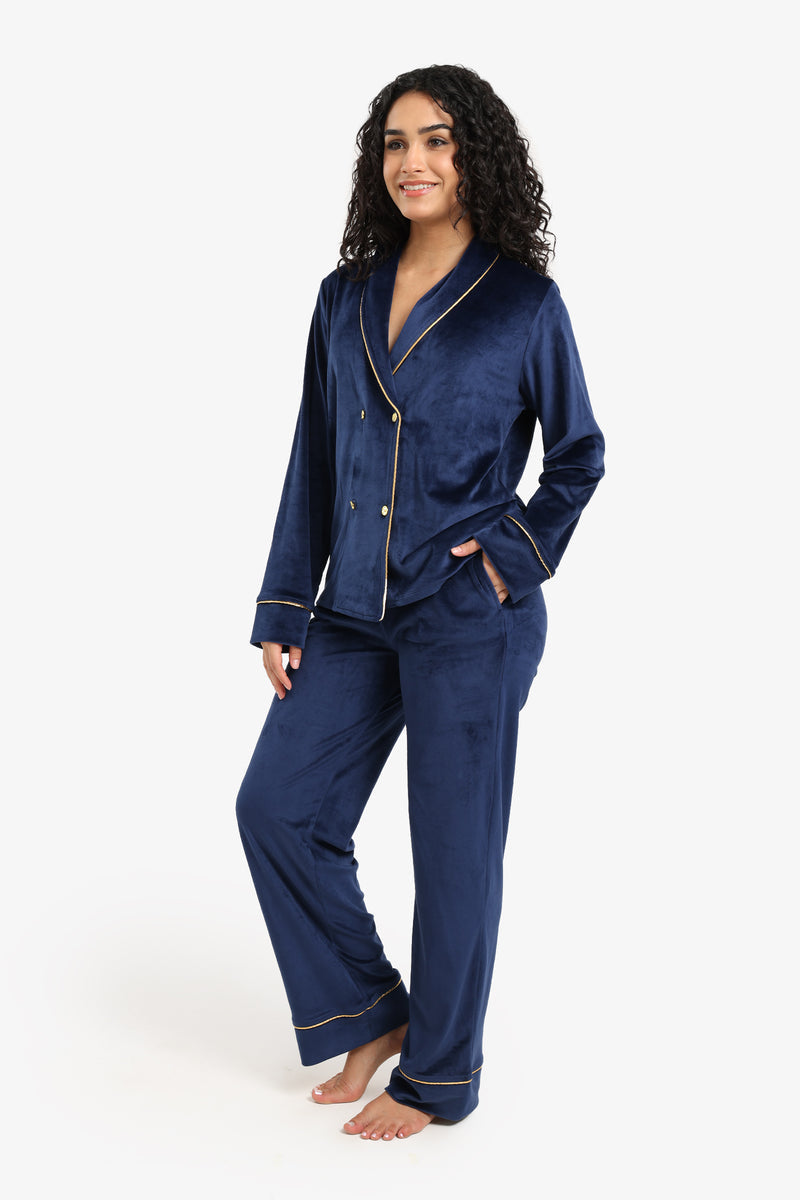 Carina - Double-Breasted Velvet Pyjama Set