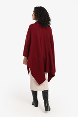 Carina - Cozy Knitted Poncho with Pockets