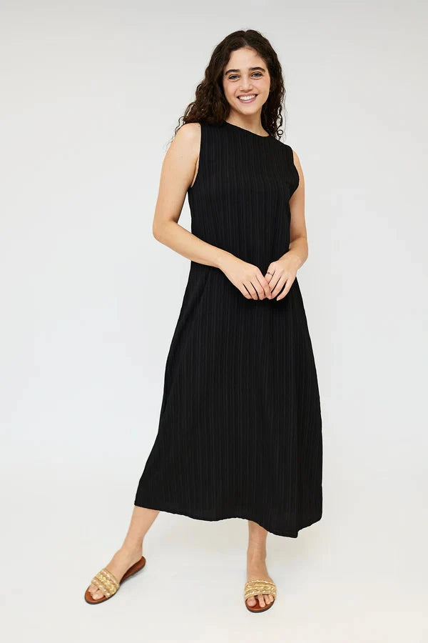 Hans-Pleated Maxi Dress-Classic Black
