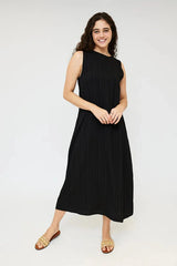 Hans-Pleated Maxi Dress-Classic Black
