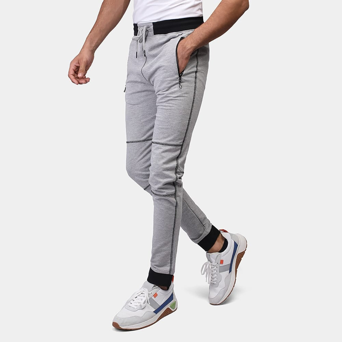 Coup – Solid Jog Pants with Pockets and Drawstring Closure