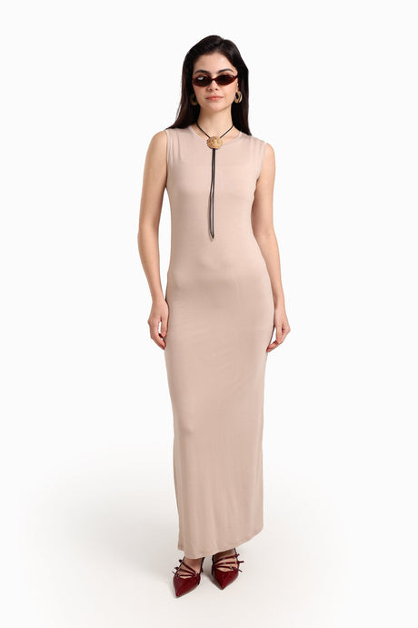 Carina - Sleeveless Dress with Back Slit