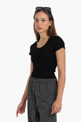 carina - Seamless Snap Front Top