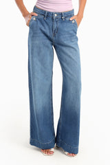 Carina - Jeans With Button Closure Pockets