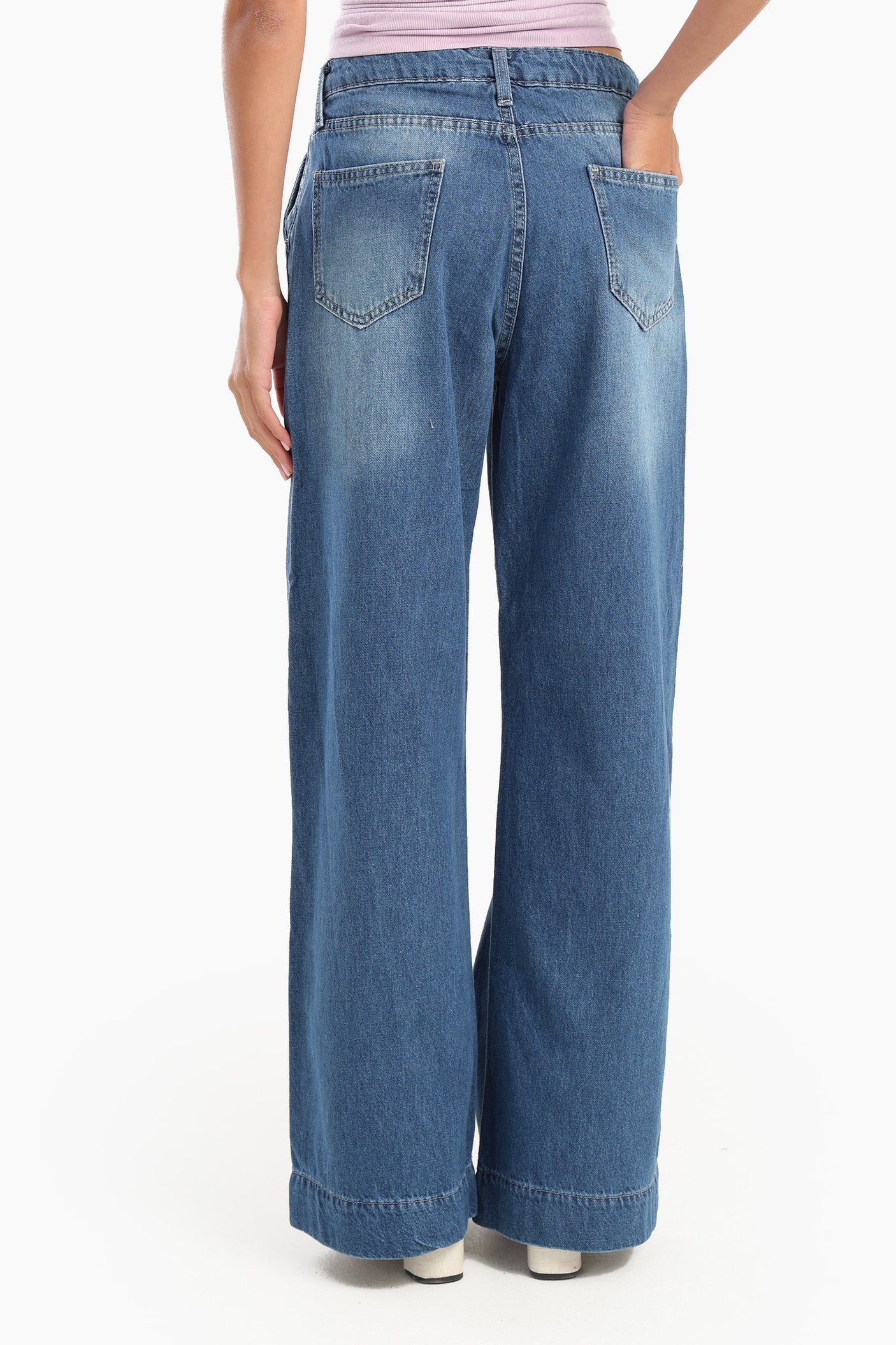 Carina - Jeans With Button Closure Pockets