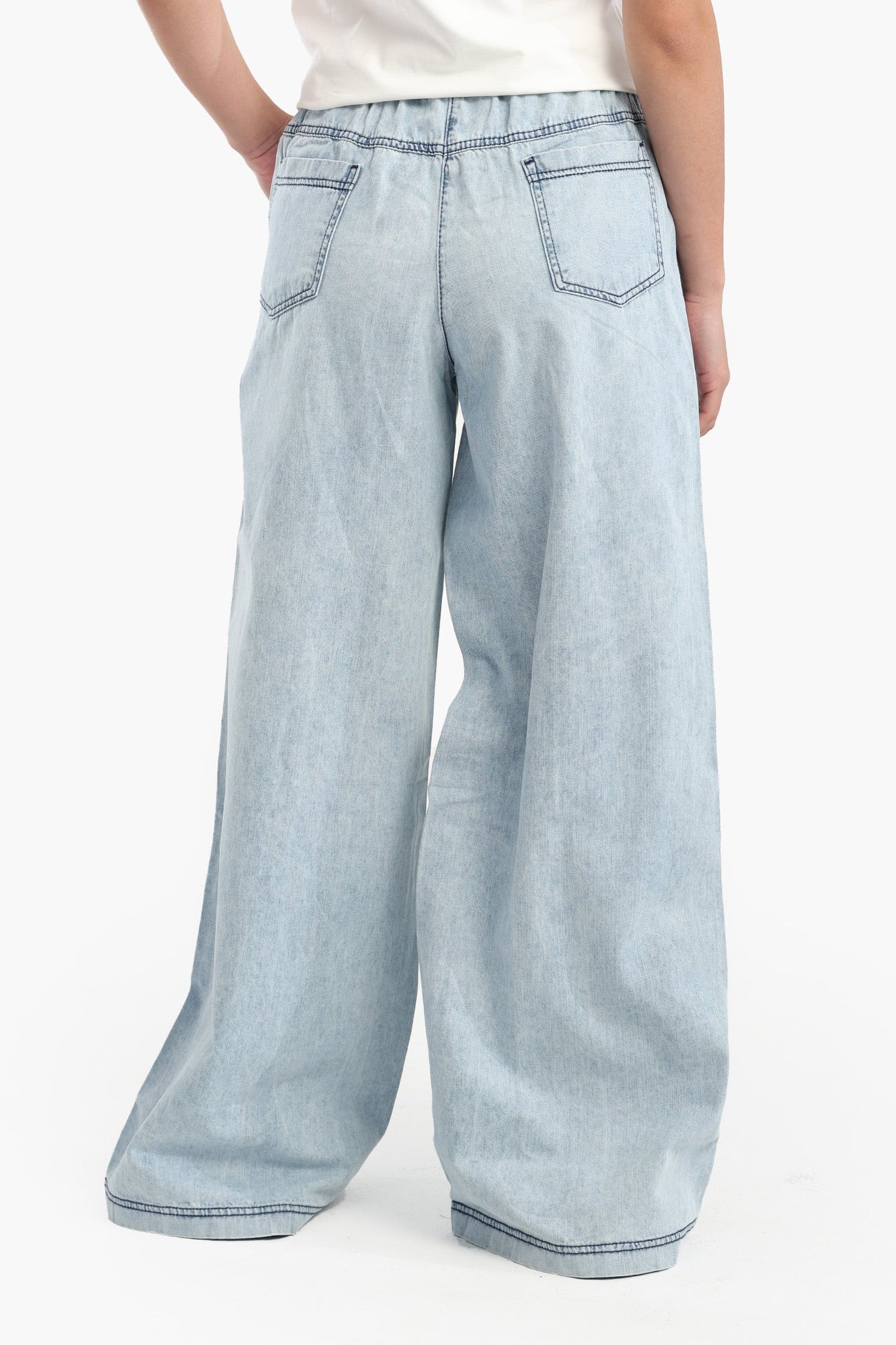 Carina - Relaxed-Fit Denim Pants