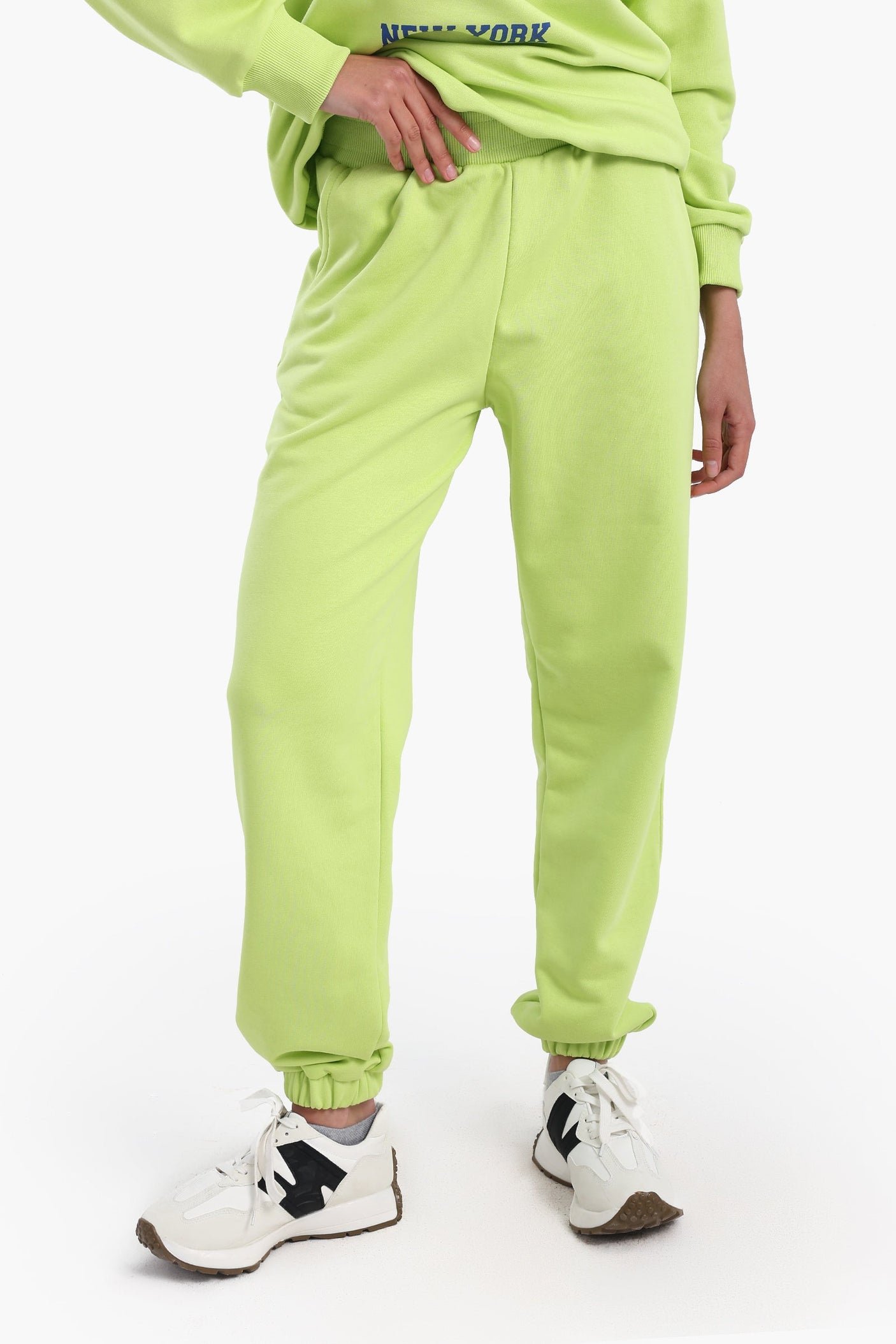 Carina - Pistache Milton Lounge Pants