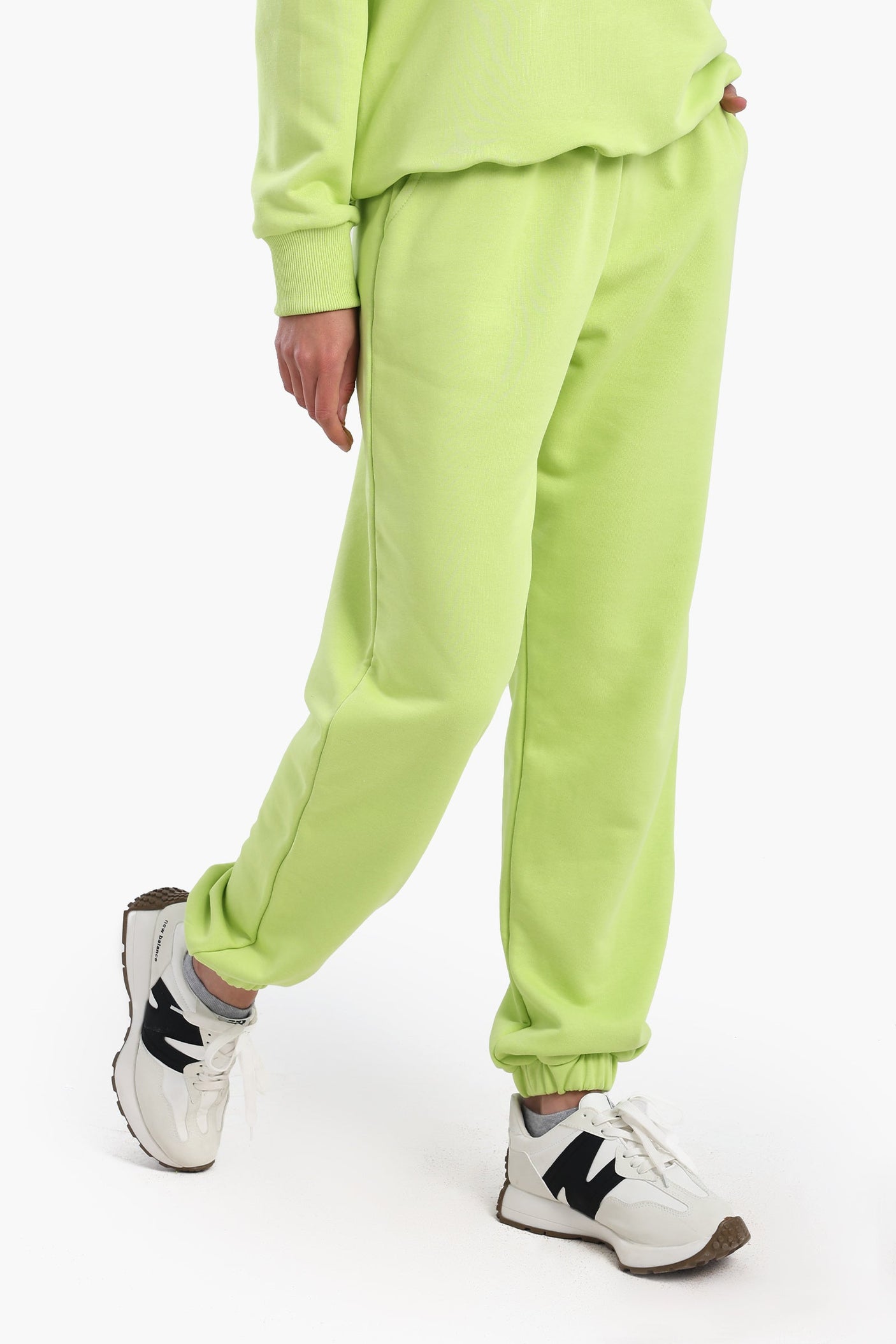 Carina - Pistache Milton Lounge Pants