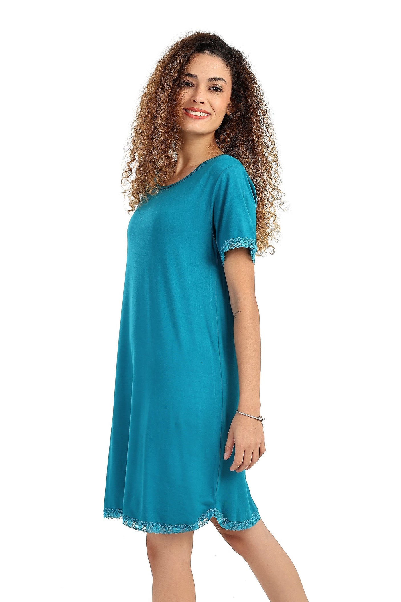 Carina - Lightweight Nightgown with Lace