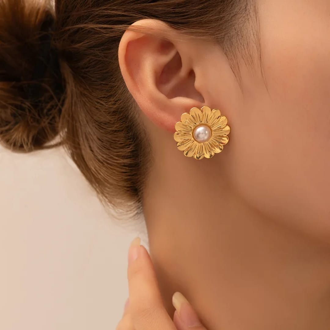 Flower Earrings with Pearl