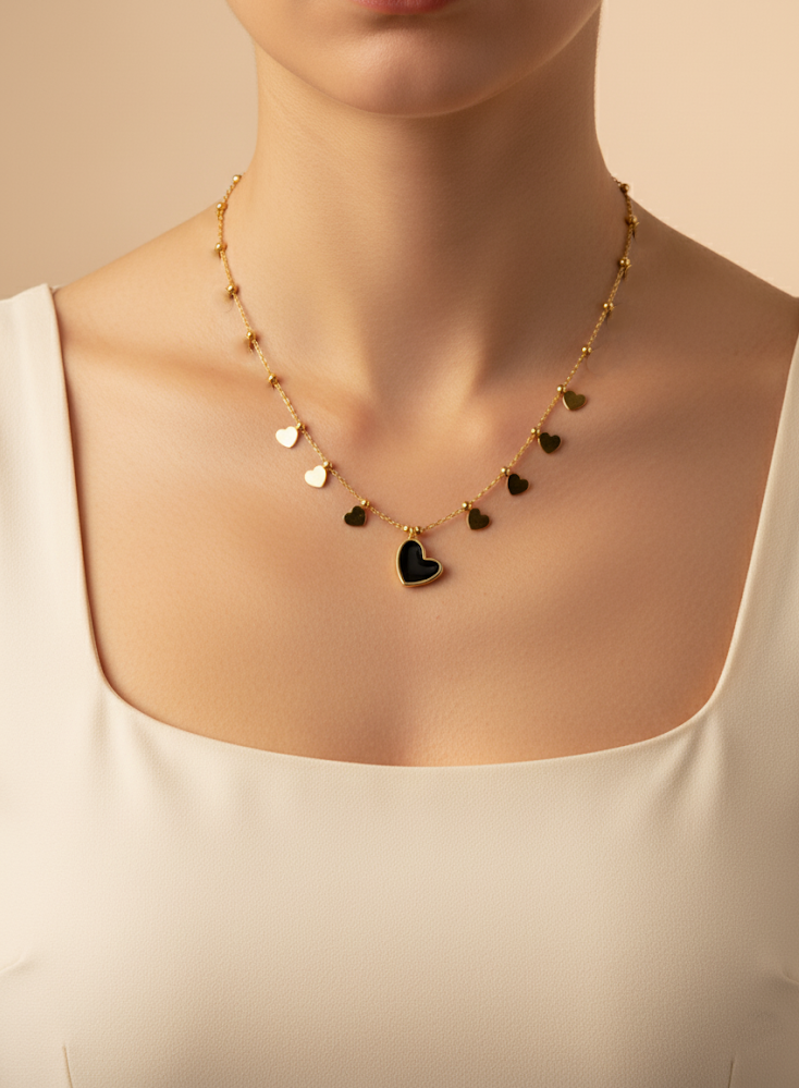 Women’s Necklace Hearts Pendant Black Heart