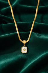 Women’s Necklace Square Pendant Shell Crystal Elegant