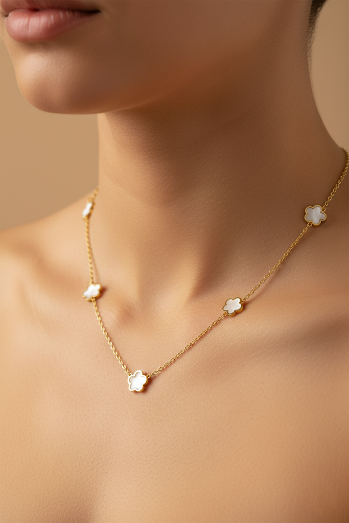 Women’s Necklace Small Flower Pendant Stainless Steel