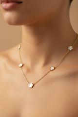 Women’s Necklace Small Flower Pendant Stainless Steel