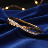 Elegant Gold Bracelet with Unique Design